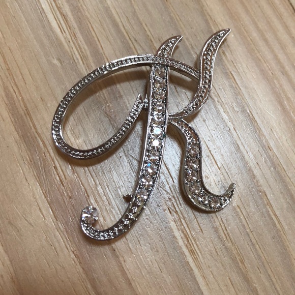 Gemstone letter K clip and pin! - Picture 2 of 7